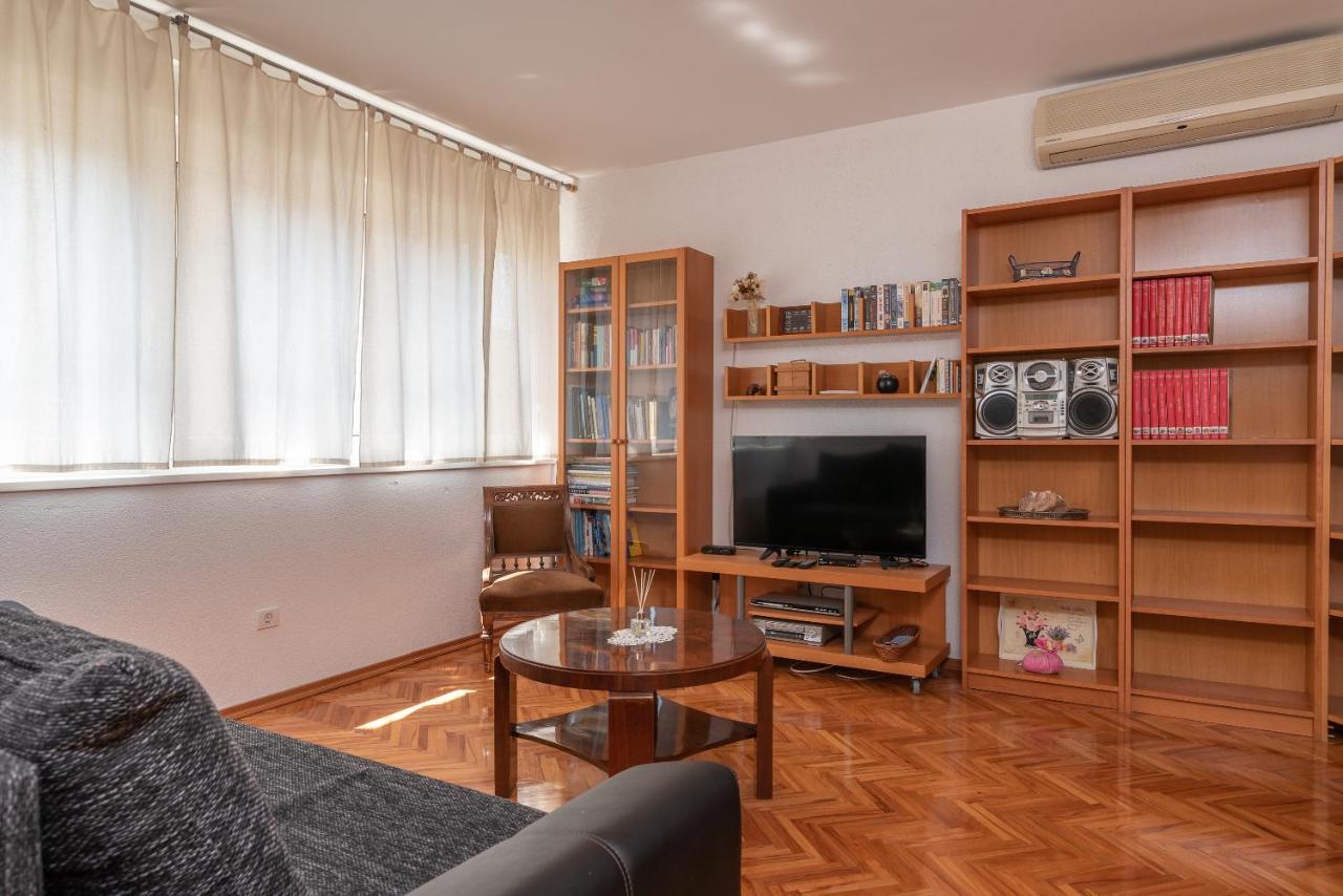 Apartment Bruno Trogir Exterior photo