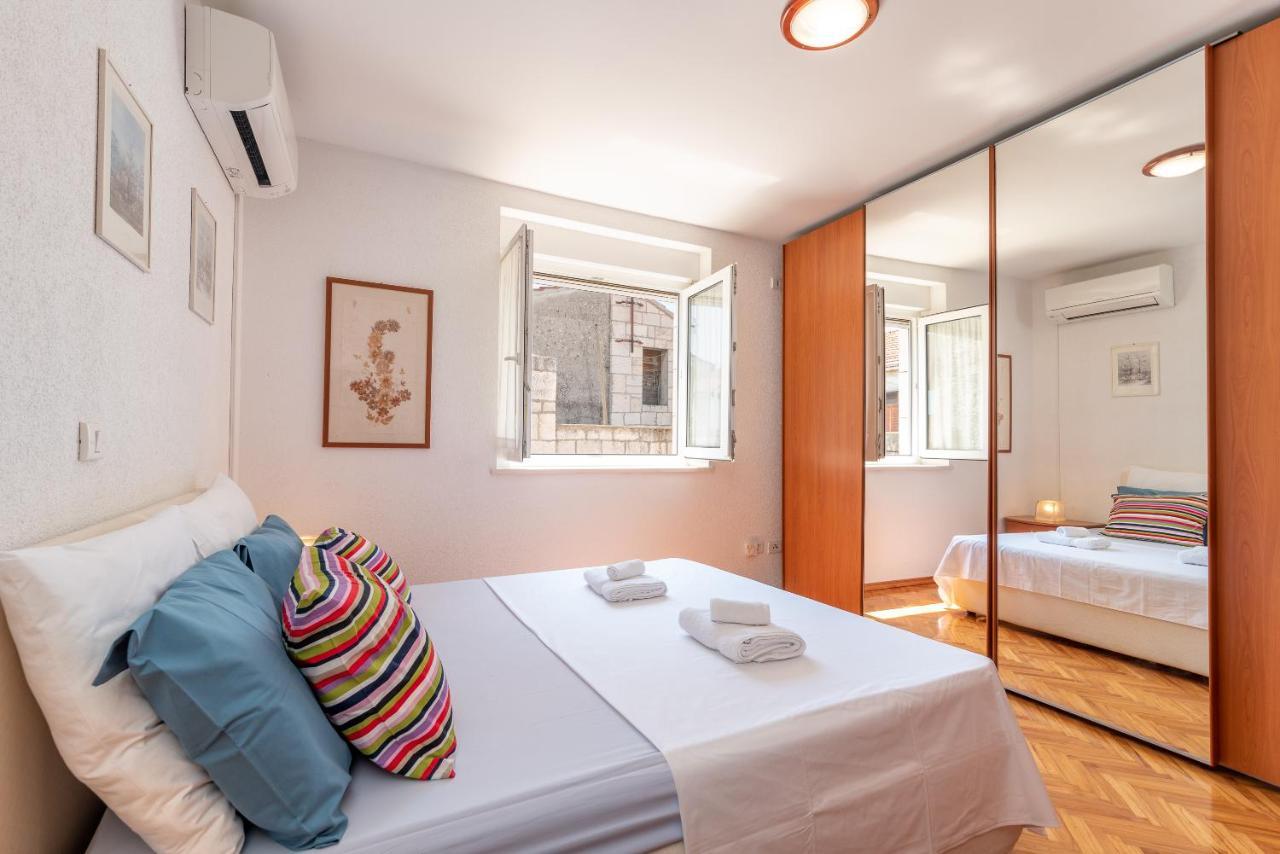 Apartment Bruno Trogir Exterior photo