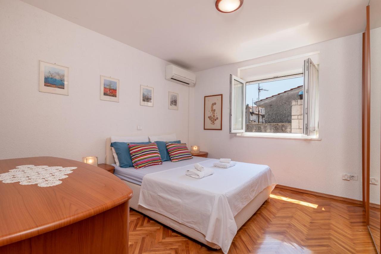Apartment Bruno Trogir Exterior photo