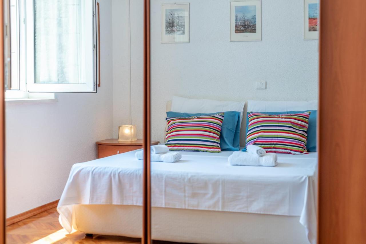 Apartment Bruno Trogir Exterior photo