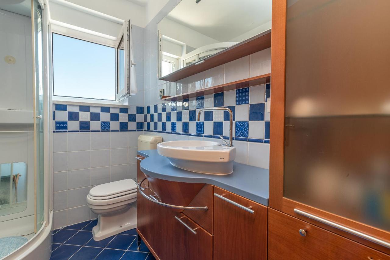 Apartment Bruno Trogir Exterior photo