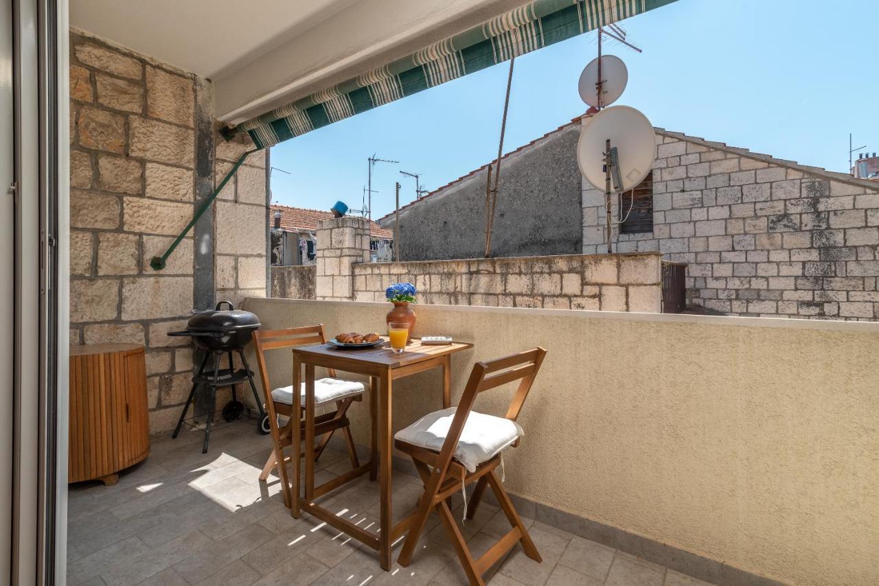 Apartment Bruno Trogir Exterior photo
